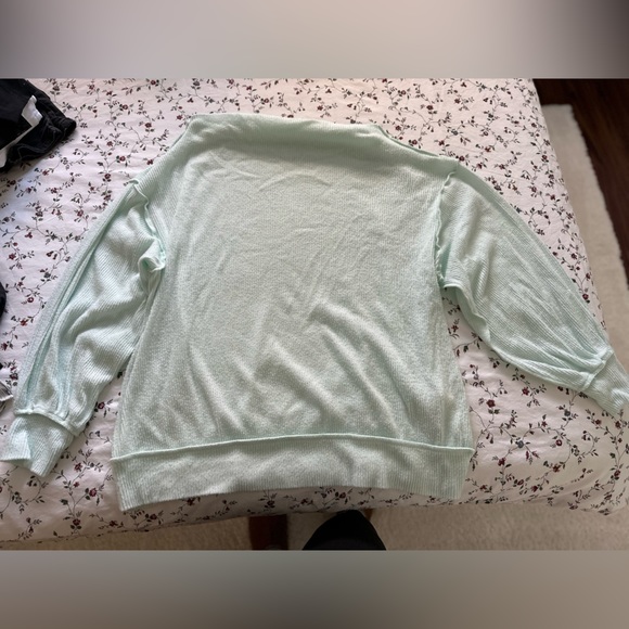 Free People Oversized Off the Shoulder Sweater - Picture 4 of 4